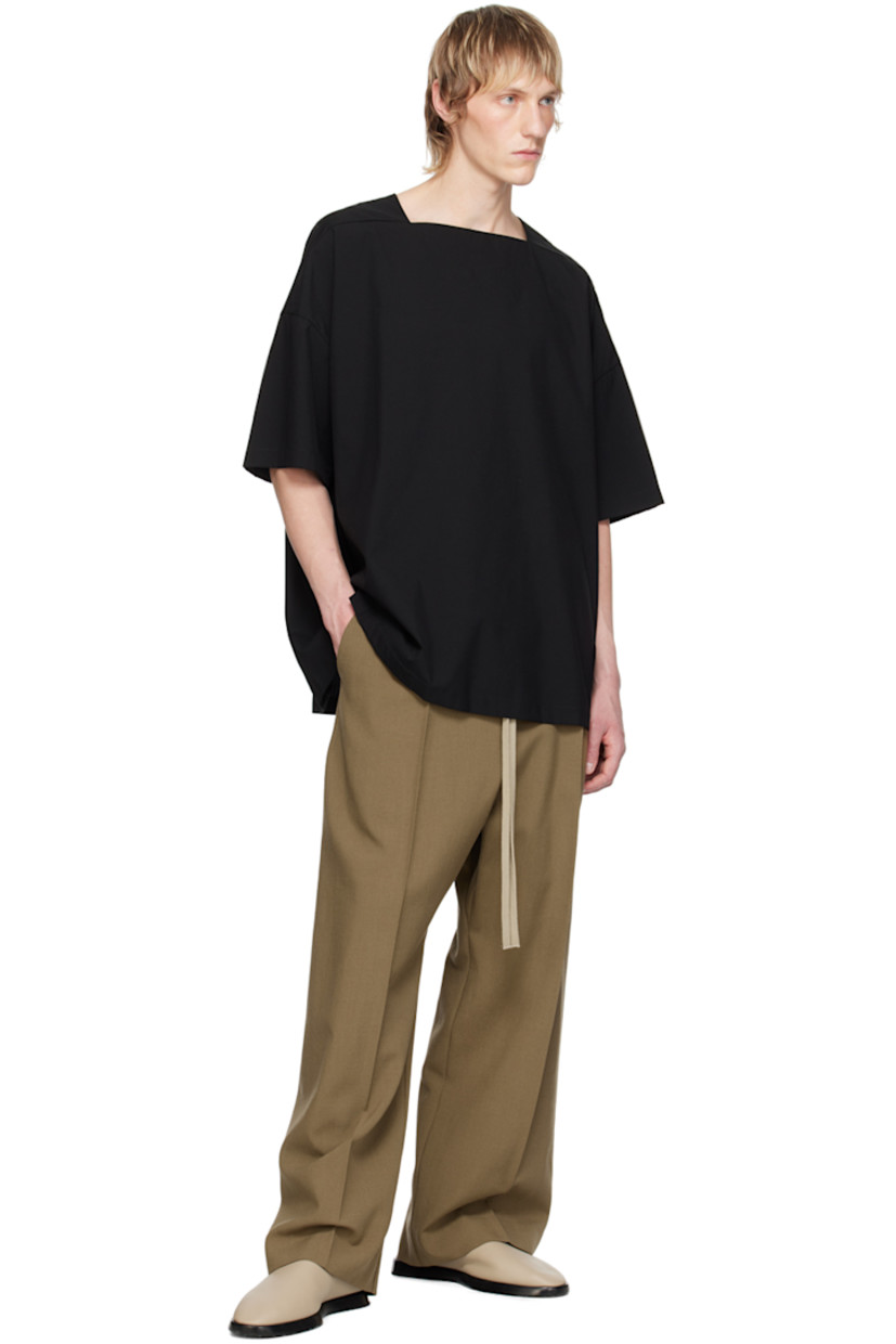 Stretch cotton- and virgin wool-blend poplin T-shirt.

· Square neck
· Saddle shoulders
· Logo patch at back collar

Supplier color: Black