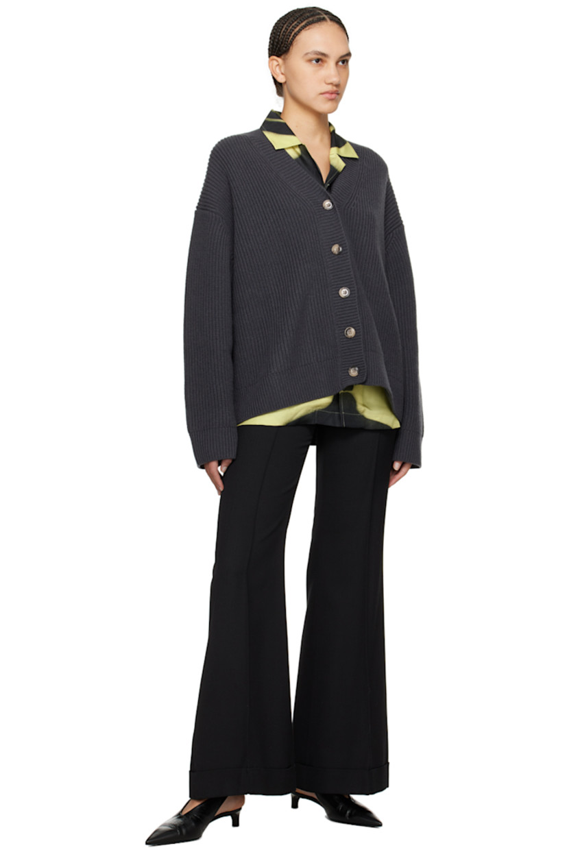 Silk twill shirt. Graphic pattern printed throughout.  

· Open spread collar
· Button closure
· Patch pocket

Supplier color: Spiral spray