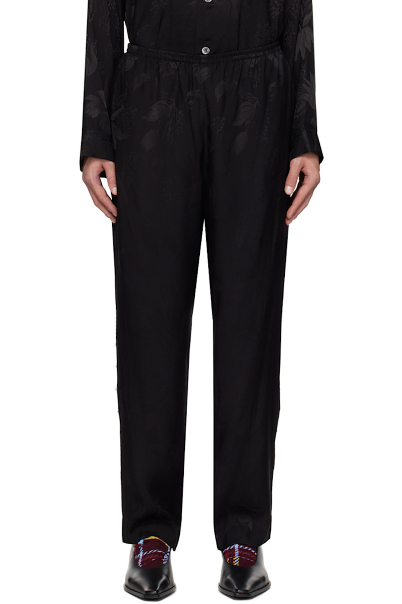 Viscose-blend damask trousers. Lace trim and jacquard floral patten throughout.

· Elasticized waistband
· Four-pocket styling

Available exclusively at SSENSE.
 
Supplier color: Floral jacquard