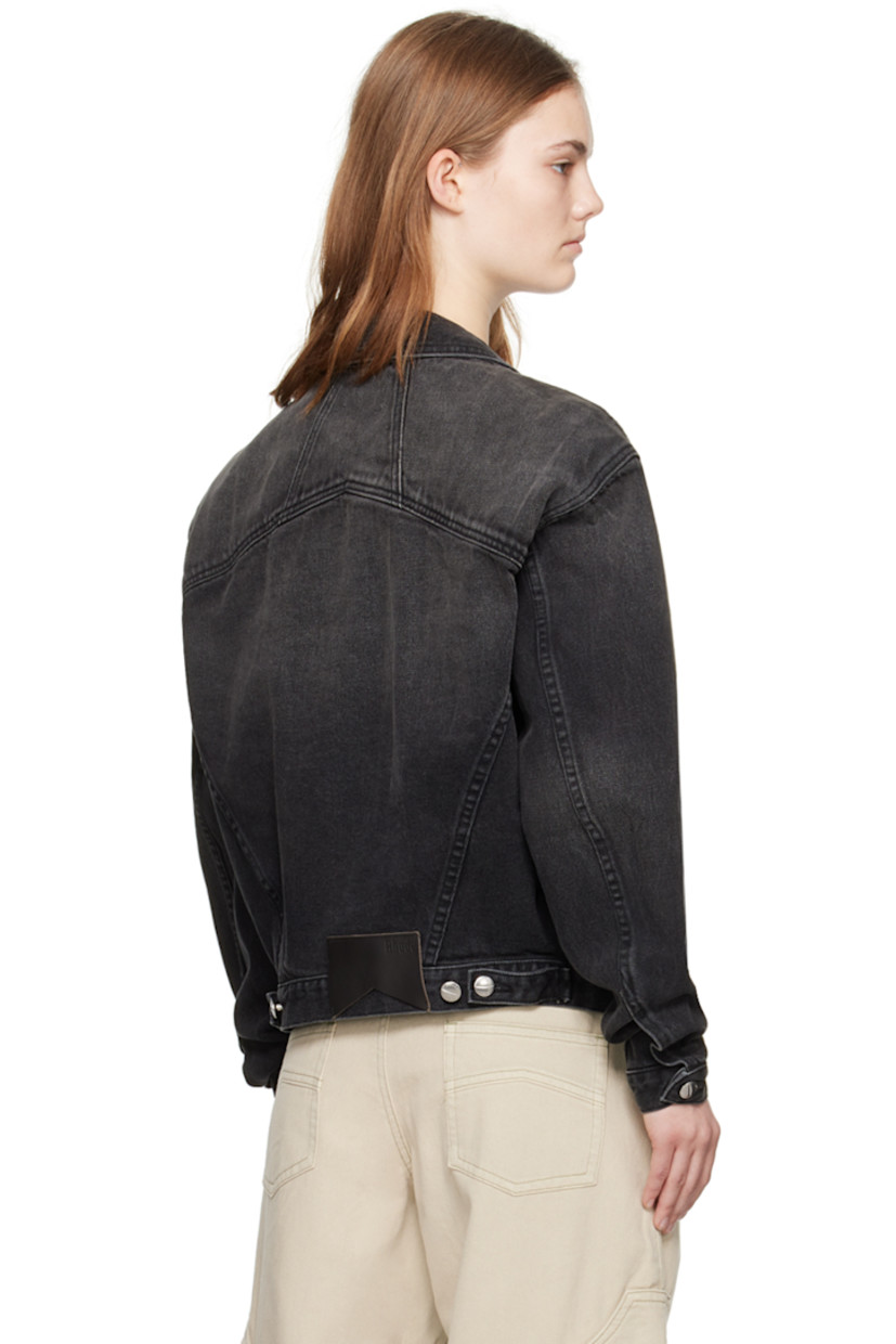 Non-stretch denim jacket. Fading throughout. 

· Paneled construction
· Spread collar 
· Button closure 
· Flap pockets and welt pockets
· Cinch tabs and leather logo patch at back hem 
· Logo-engraved silver-tone hardware

Available exclusively at SSENSE.

Supplier color: Black