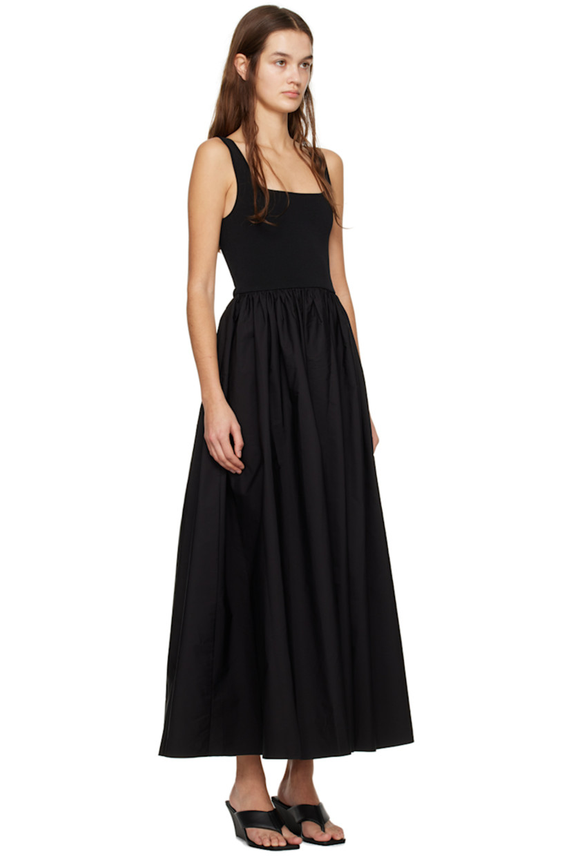 Knit stretch FSC-certified viscose-blend and BCI-certified organic cotton poplin dress.

· Paneled construction
· Square neck
· Gathering at waist
· Fixed shoulder straps
· Unlined

Supplier color: Black