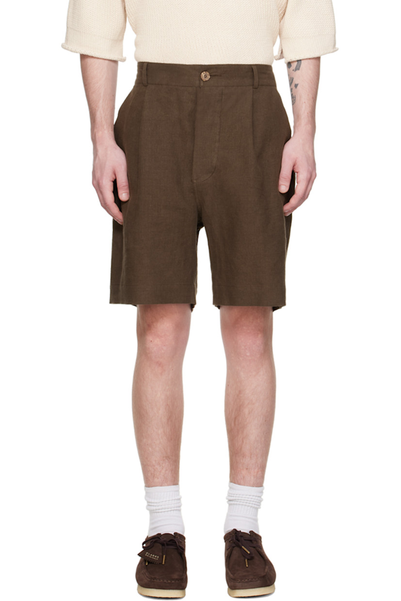 Linen muslin shorts.

· Belt loops
· Four-pocket styling
· Button-fly
· Pleats at front
· Recycled paper hardware

Supplier color: Brown
