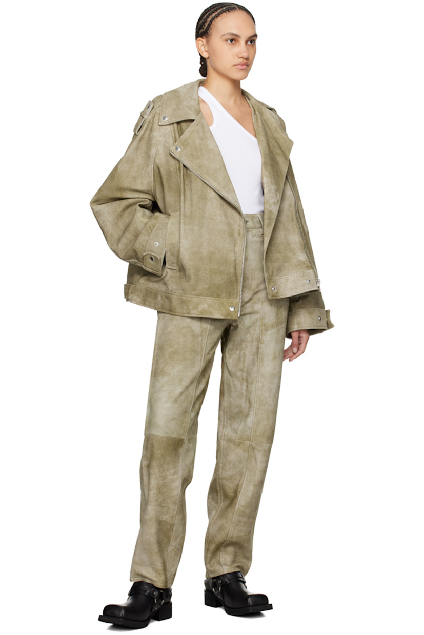 LWG-certified sheepskin suede pants. Subtle fading throughout. 

· Belt loops 
· Five-pocket styling 
· Zip-fly
· Pen slot at outseam 
· Full recycled polyester satin lining 

Supplier color: Timber wolf