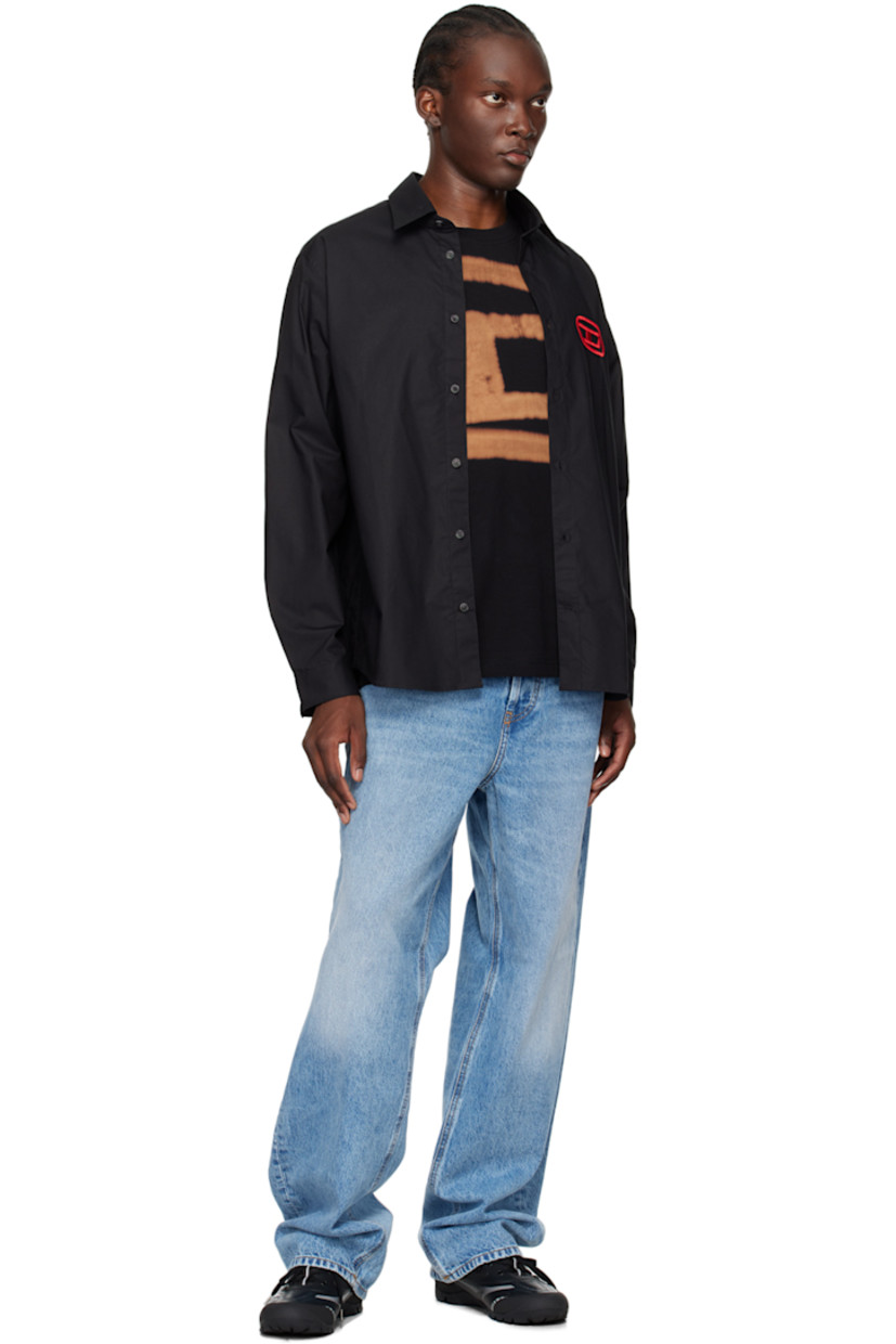 Cotton poplin shirt. 

· Spread collar
· Button closure
· Logo embroidered at chest
· Shirttail hem
· Single-button barrel cuffs

Supplier color: Black