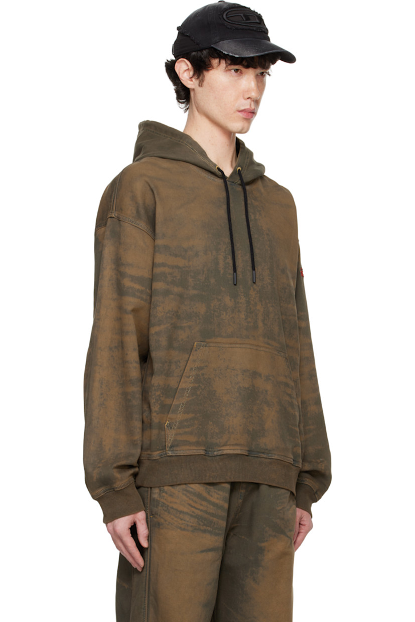 Stretch cotton jersey hoodie. Fading throughout.

· Drawstring at hood
· Kangaroo pocket
· Rib-knit hem and cuffs
· Dropped shoulders
· Logo embroidered at sleeve 

Supplier color: Brown