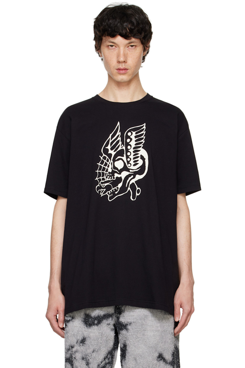 Cotton jersey T-shirt.

· Rib knit crewneck
· Graphic printed at front

Supplier color: Black/White