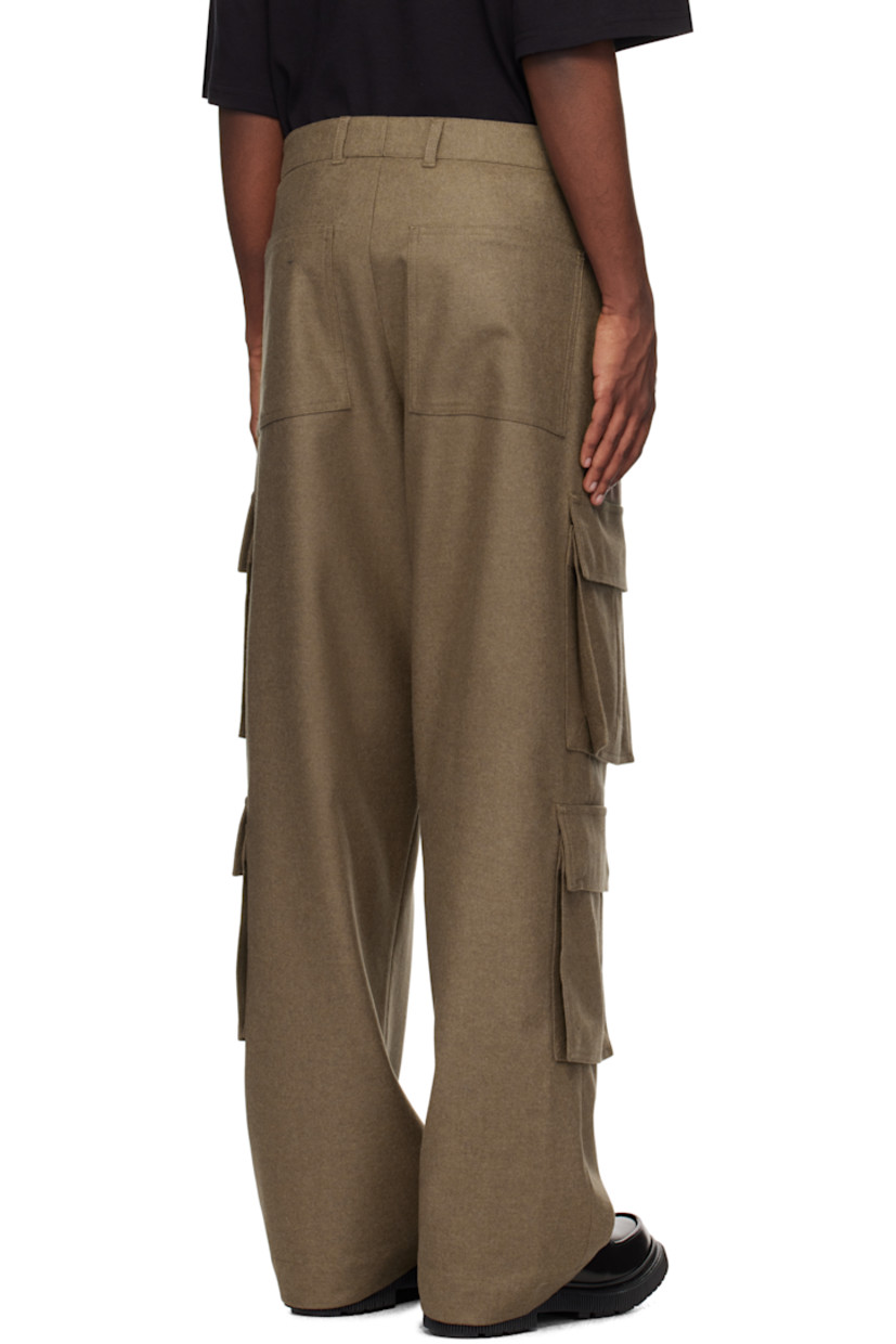 Polyester- and cotton-blend flannel cargo pants.

· Paneled construction
· Belt loops
· Four-pocket styling
· Zip-fly
· Cargo pockets at outseams

Supplier color: Greige