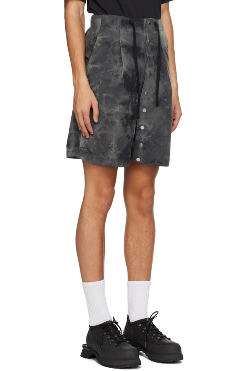 Nylon taffeta shorts. Tie-dye effect throughout.

· Drawstring at partially elasticized waistband
· Four-pocket styling
· Press-stud closure
· Pleats at front

Available exclusively at SSENSE.

Supplier color: Bronto