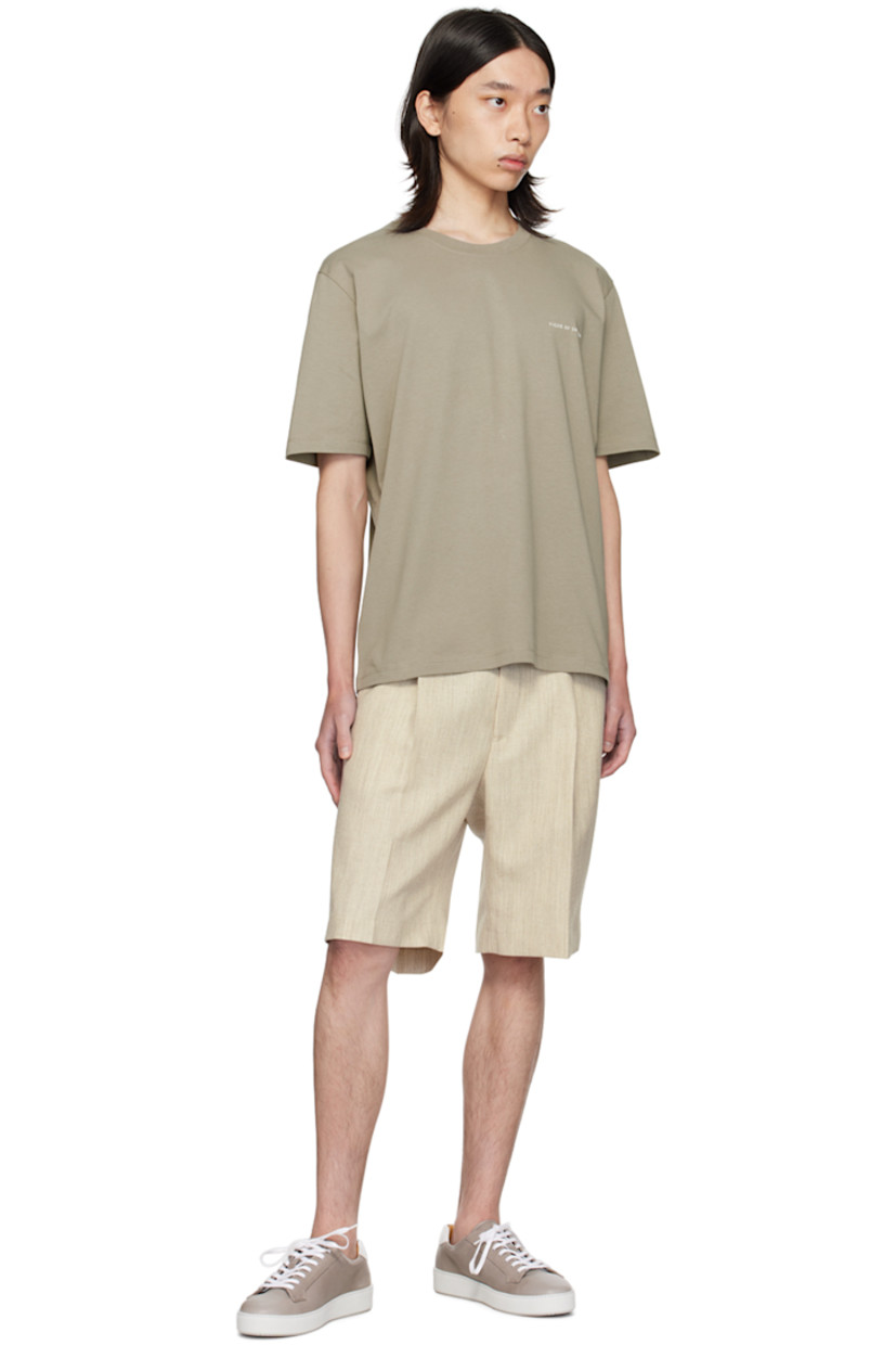 Cotton jersey T-shirt. 

· Rib knit crewneck 
· Logo bonded at chest 

Supplier color: Rock beige