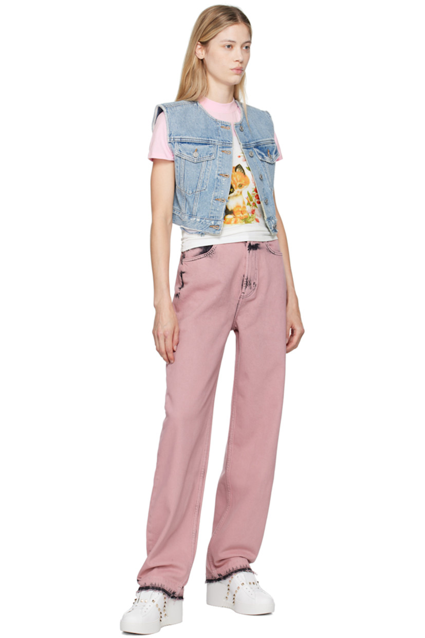 Non-stretch denim jeans. Acid wash effect throughout.

· Belt loops
· Five-pocket styling
· Zip-fly
· Frayed edge at cuffs
· Logo patch at back waistband

Supplier color: Fantasia rosa