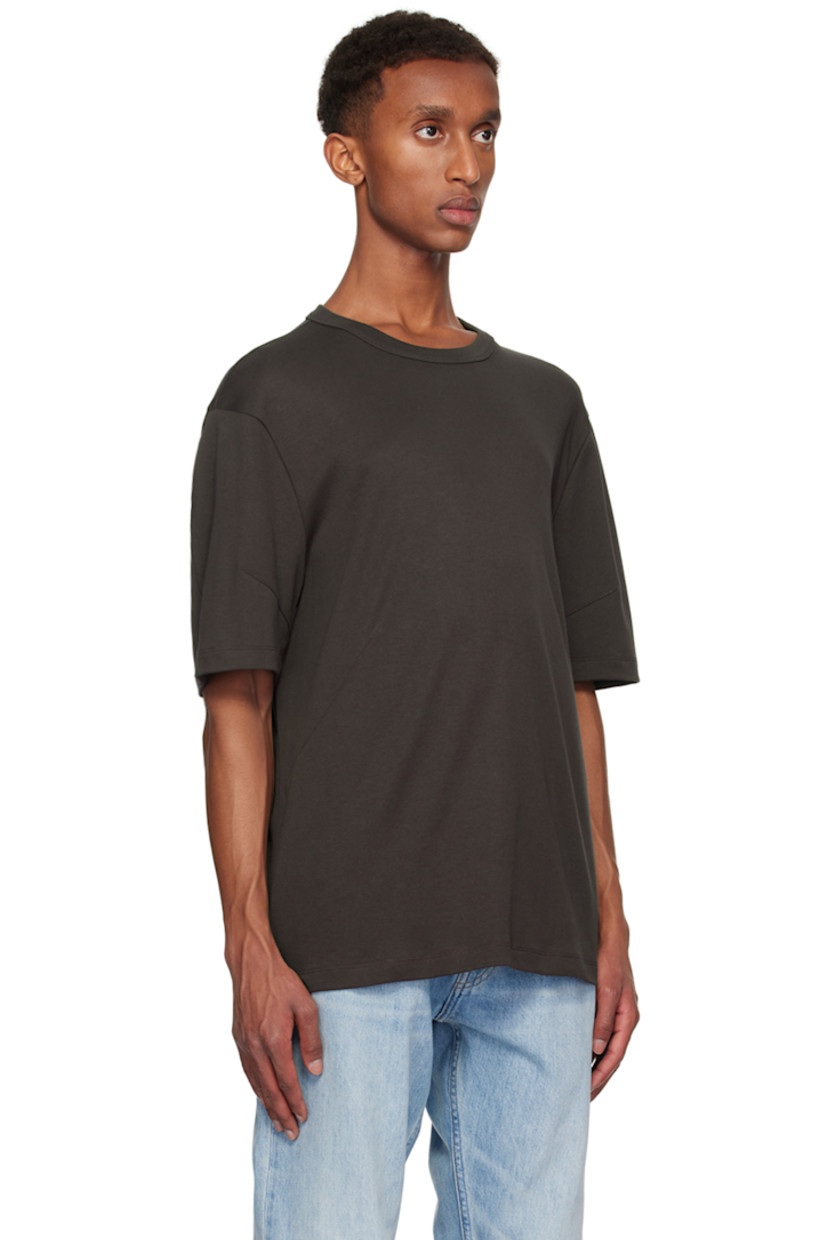 Cotton jersey T-shirt. Curved seams throughout.

· Relaxed-fit
· Rib-knit crewneck
· Dropped shoulders
· Screen-printed logo and text at back

Supplier color: Espresso