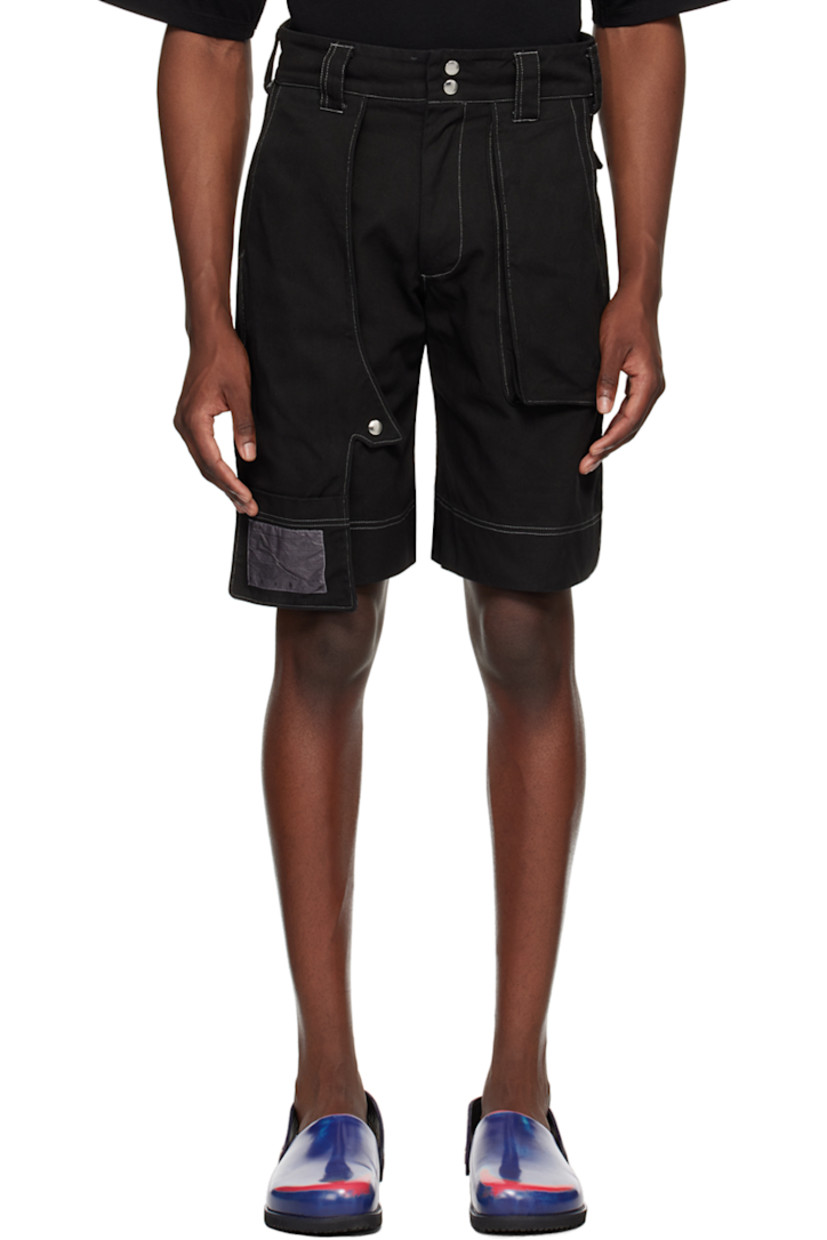 Garment-dyed non-stretch denim shorts.

· Belt loops
· Four-pocket styling
· Zip-fly
· Press-stud panel at front
· Patch pocket and logo patch at panel
· Contrast stitching in white

Supplier color: Black