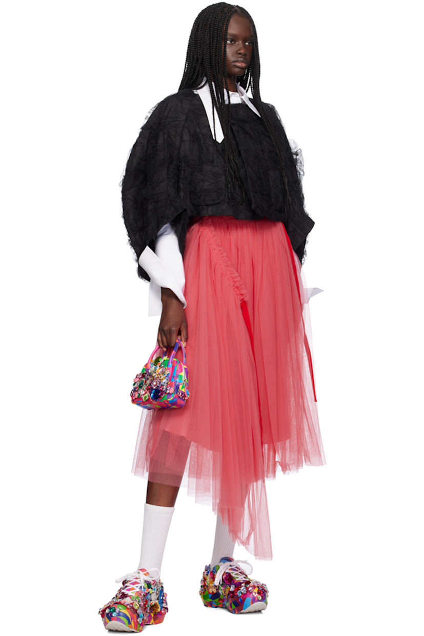 Buffed leather top handle bag in multicolor. Graphic printed, crystal-cut accents, and graphic appliqués throughout.

· Rolled carry handles
· Zip closure
· Patch pocket at interior
· Canvas lining
· H5" x W7" x D2"

Supplier color: Multi