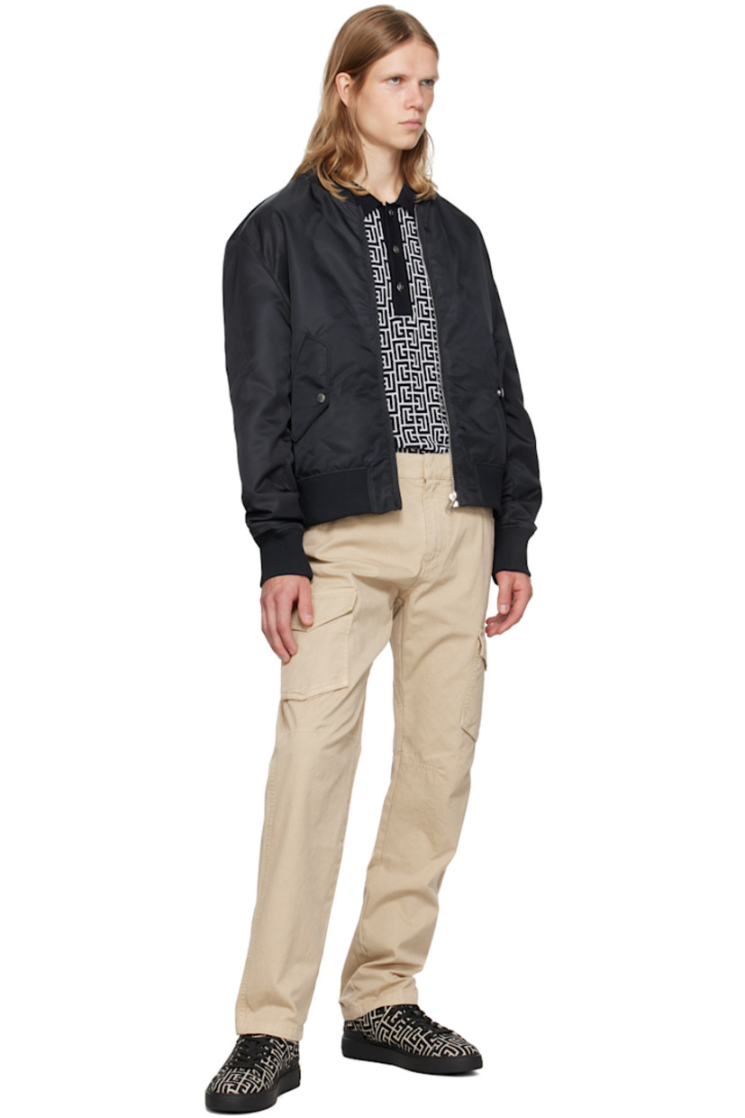 Straight-leg cotton twill cargo pants. 

· Belt loops
· Five-pocket styling
· Zip-fly
· Flap pocket at legs
· Darts at knees
· Logo patch at back waistband
· Hammer loop at back pocket

Supplier color: Sable