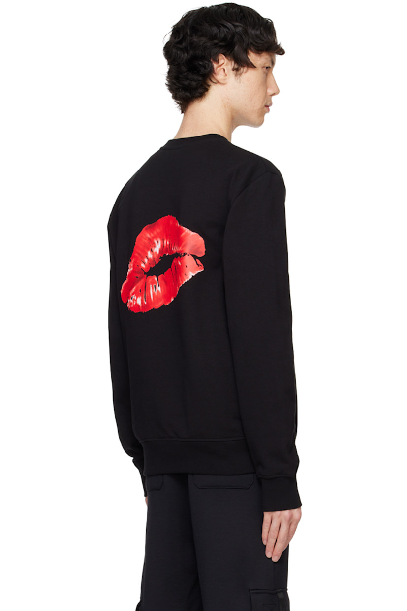 Organic cotton French terry sweatshirt.

· Rib-knit crewneck, hem, and cuffs
· Logo printed at chest
· Graphic printed at back

Supplier color: Black