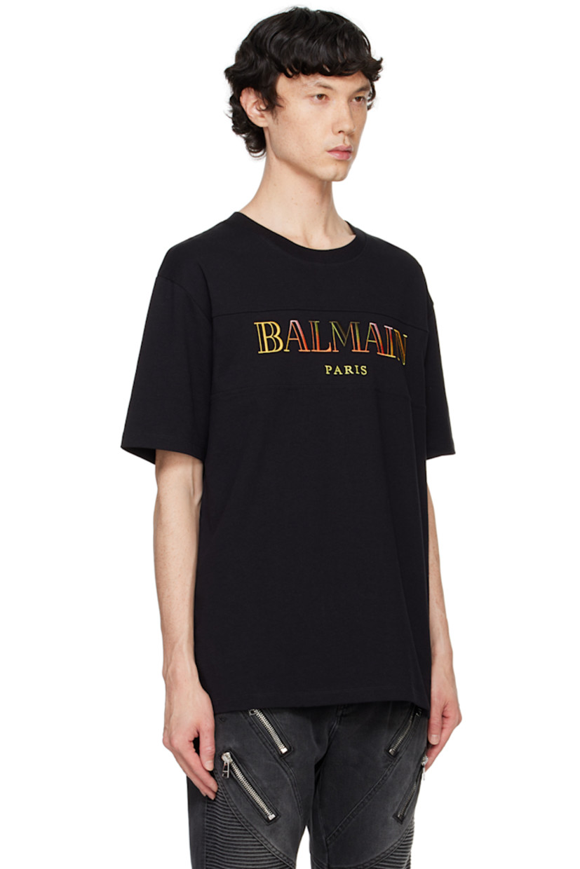 Organic cotton jersey T-shirt.

· Rib-knit crewneck
· Logo embroidered at front
· Dropped shoulders

Supplier color: Black