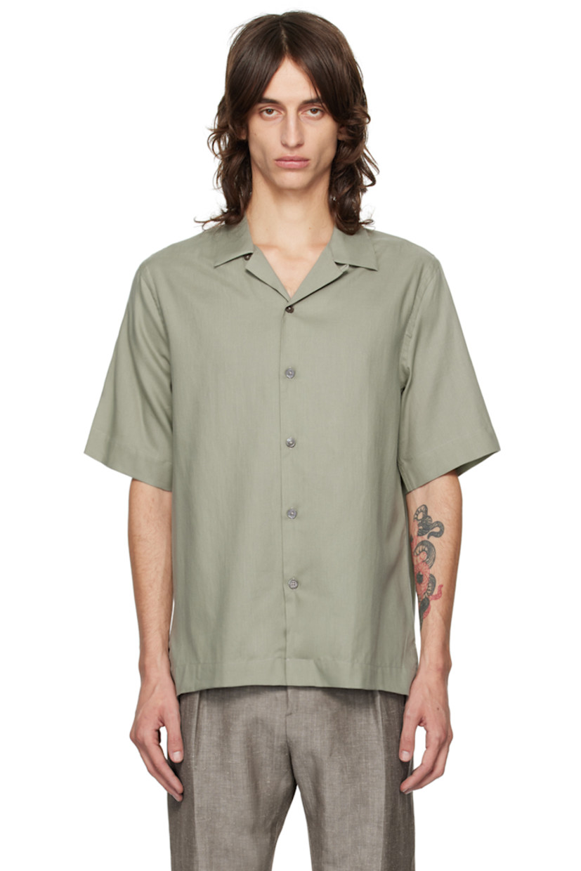 Cotton twill shirt. 

· Open spread collar
· Button closure
· Vented side seams

Supplier color: Greens
