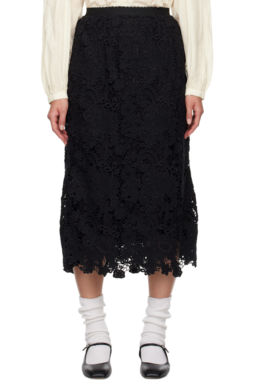 Relaxed-fit cotton lace skirt.

· Scalloped edge at elasticized waistband
· Full cotton lawn lining

Supplier color: Black