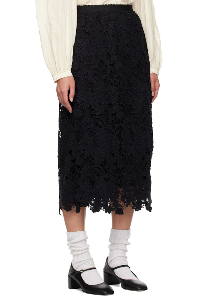 Relaxed-fit cotton lace skirt.

· Scalloped edge at elasticized waistband
· Full cotton lawn lining

Supplier color: Black