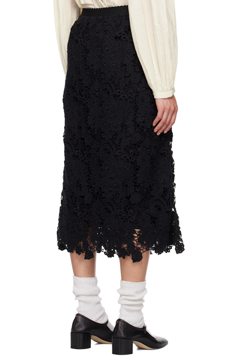 Relaxed-fit cotton lace skirt.

· Scalloped edge at elasticized waistband
· Full cotton lawn lining

Supplier color: Black