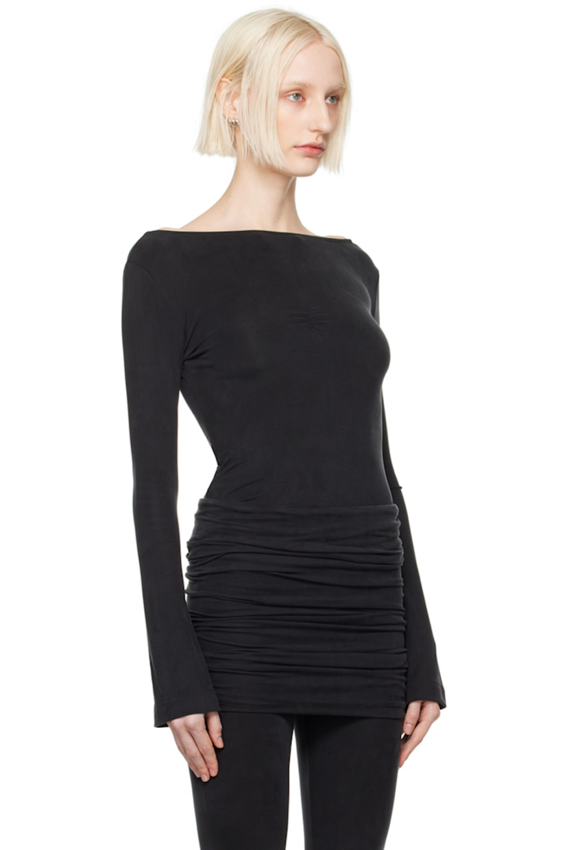 Stretch cupro jersey T-shirt.

· Boat neck
· Ruching at chest
· Logo embroidered at low back

Supplier color: Black
