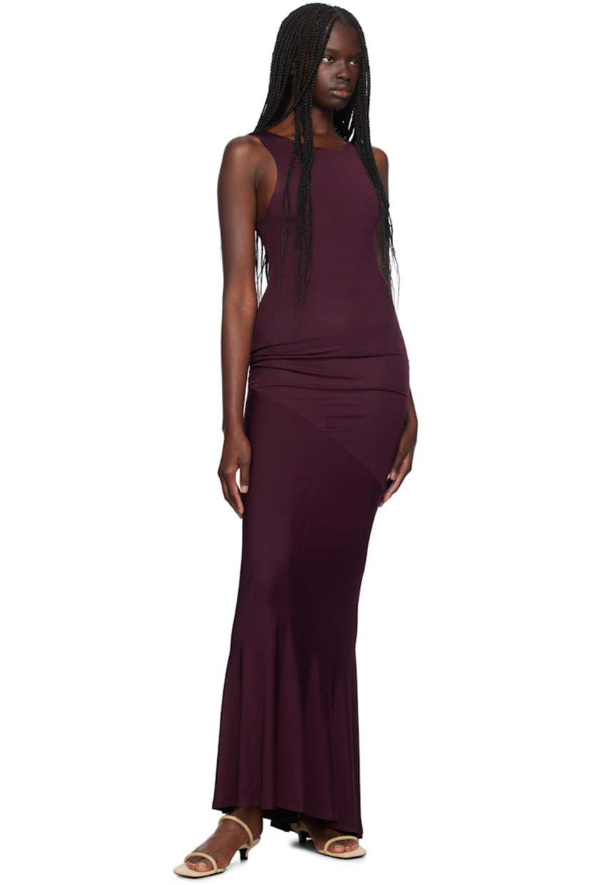Bias-cut stretch viscose ribbed jersey dress. Crewneck.

Supplier color: Lie de vin