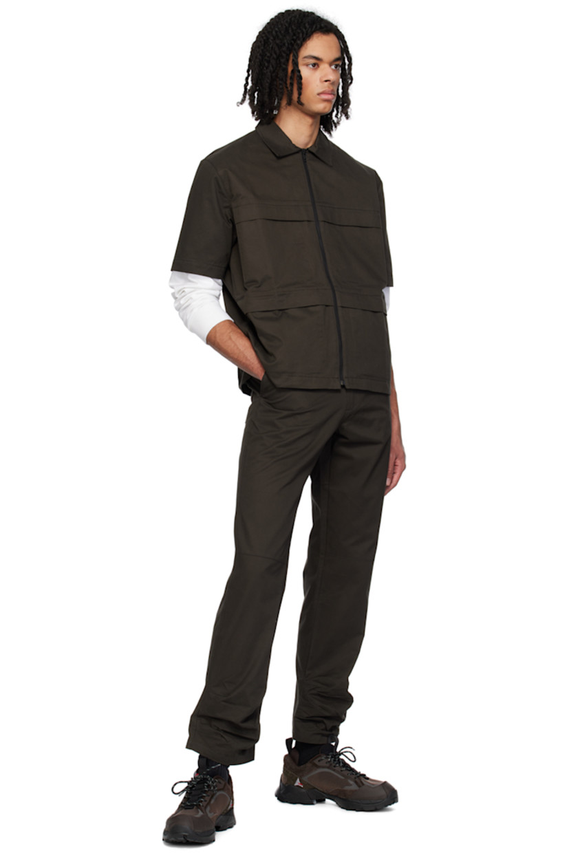 Cotton drill shirt.

· Spread collar
· Zip closure
· Flap pockets

Supplier color: Soil brown