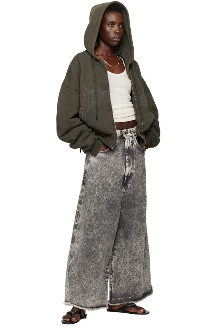 Wide-leg acid-washed non-stretch denim jeans. Fading throughout.

· Belt loops
· Five-pocket styling
· Zip-fly
· Frayed edge at cropped cuffs
· Logo patch at back waistband
· Logo-engraved silver-tone hardware
 
Supplier color: Acid black