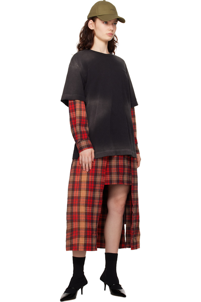 Cotton jersey and flannel maxi dress. Check pattern and fading throughout.

· Layered construction
· Rib-knit crewneck
· Logo embroidered at chest
· Sleeves-style self-tie straps at waist
· Vent at front hem
· Dropped shoulders 
· Pleats at single-button barrel cuffs
· Text embroidered at back

Supplier color: Red