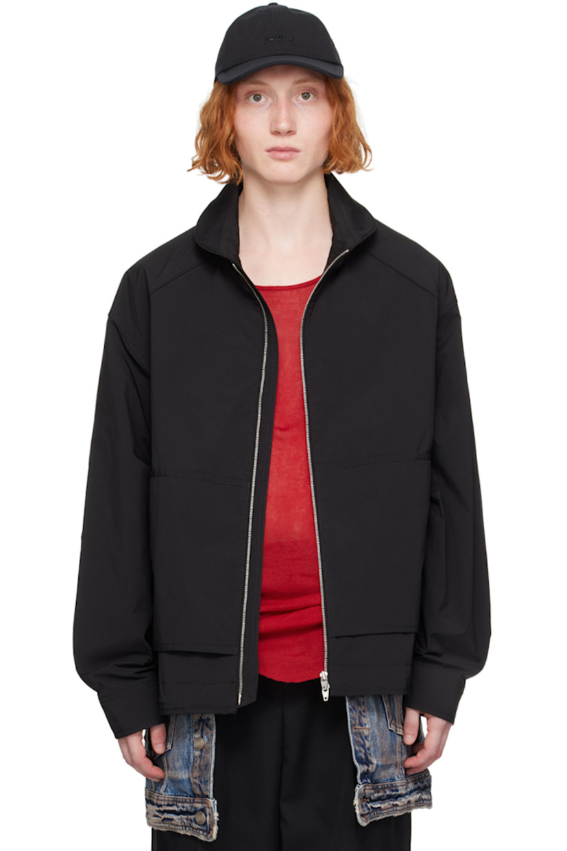 Polyester poplin jacket.

· Paneled construction
· Funnel neck with knit trim at interior
· Two-way zip closure
· Welt pockets at waist
· Bungee-style drawstring at hem
· Piping at raglan sleeves
· Single-button barrel cuffs

Supplier color: Black