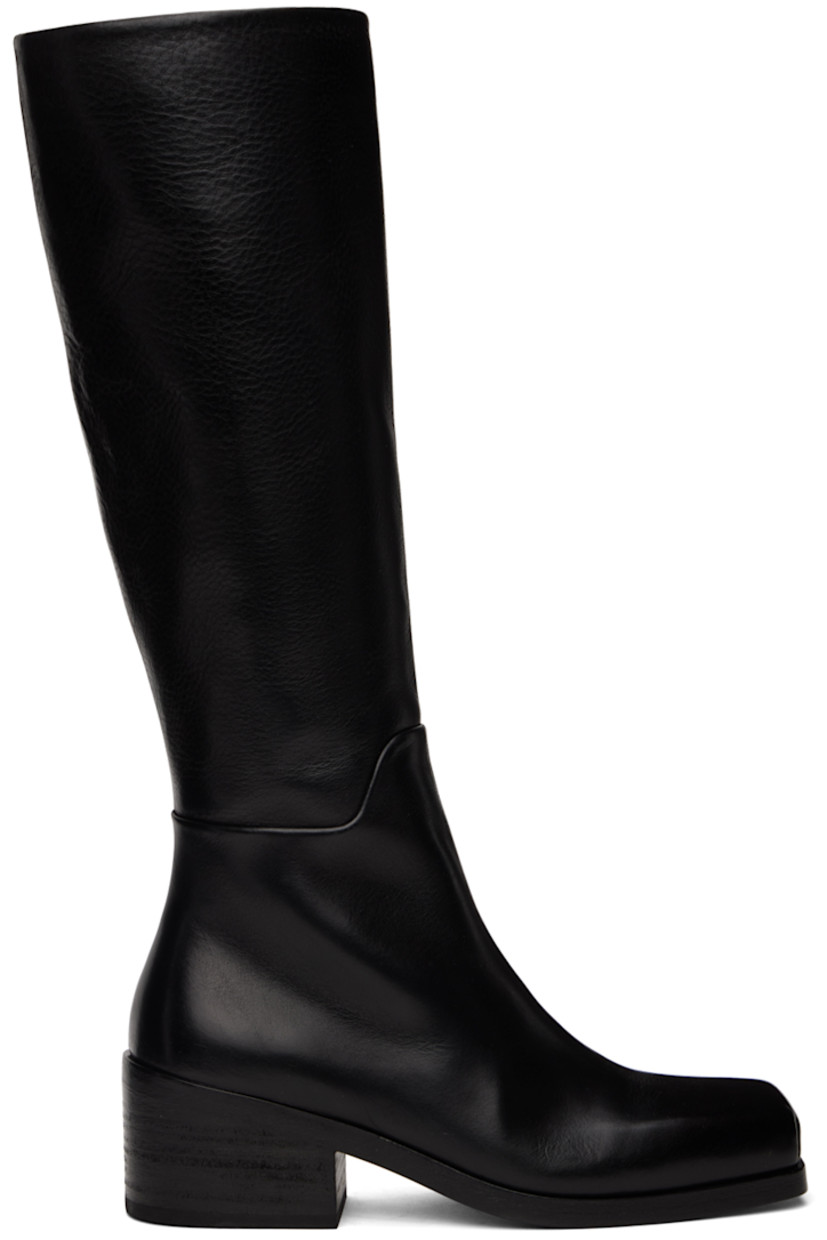 Knee-high grained leather boots in black.

· Square toe
· Zip closure at inner side
· Stacked leather heel with rubber injection
· Leather sole
· Heel: H2.25"

Supplier color: Black