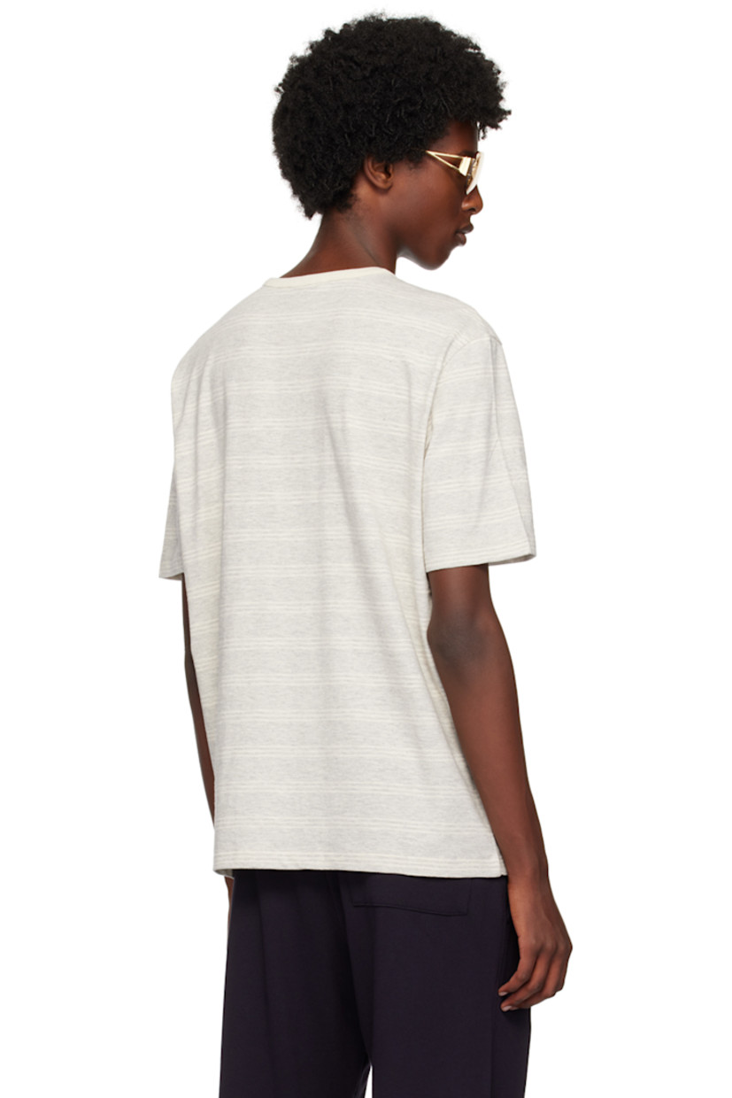 Cotton jersey T-shirt. 

· Rib knit crewneck
· Logo patch at front hem

Supplier color: Whites