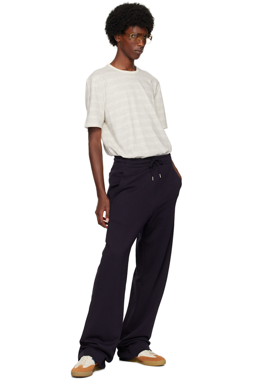 Cotton jersey T-shirt. 

· Rib knit crewneck
· Logo patch at front hem

Supplier color: Whites