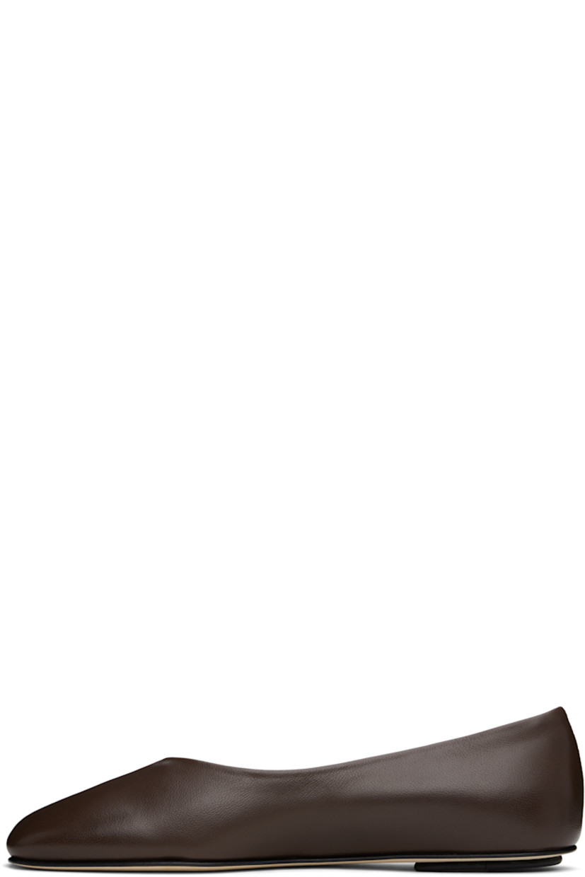 Nappa leather ballerina flats in brown.

· Square toe
· Cushioned insole
· Grained leather lining
· Rubber injection at heel
· Nubuck leather sole

Supplier color: Dark brown