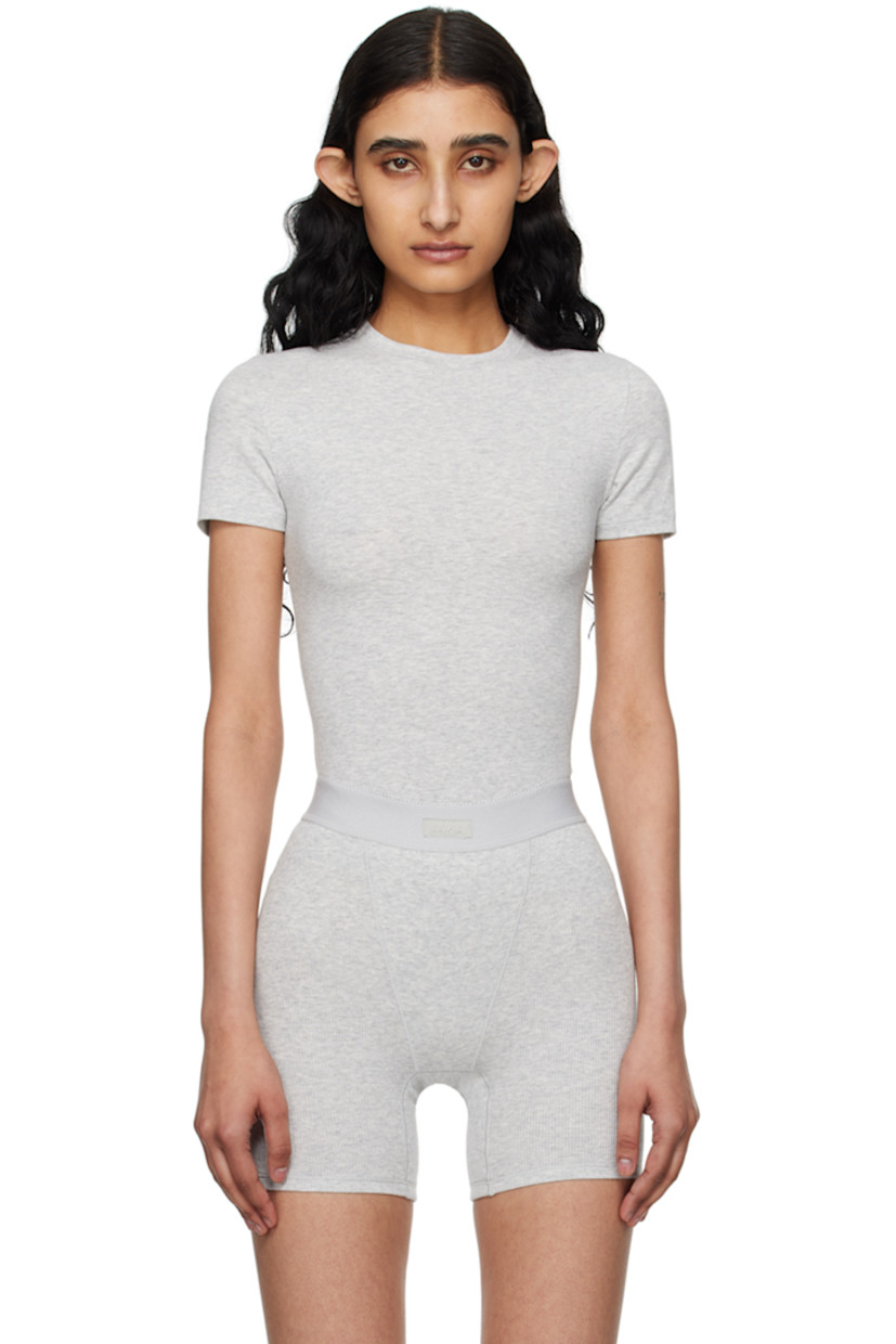 Lightweight stretch cotton jersey T-shirt. Crewneck.

Supplier color: Light heather grey