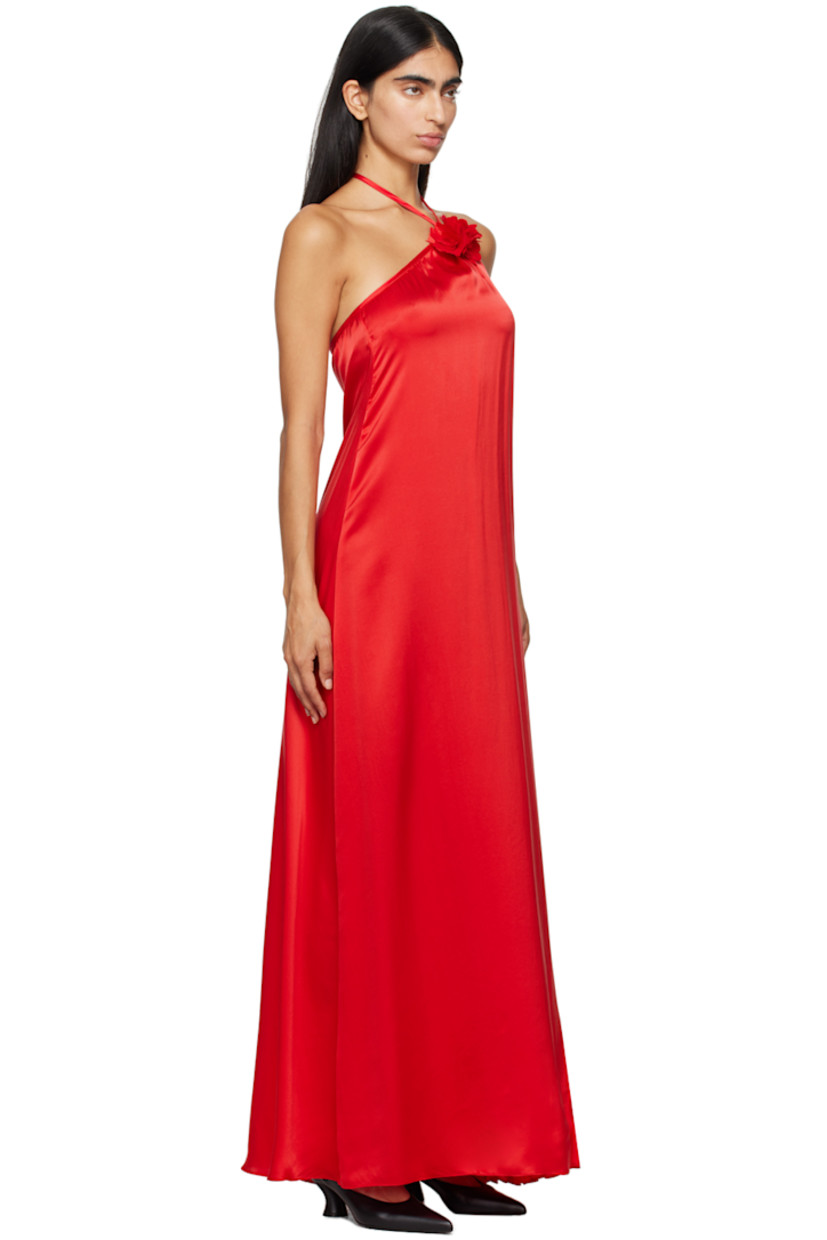 Silk satin dress. 

· Floral appliqué at halter neck and side 
· Pleats at side 
· Self-tie halter strap
· Concealed zip closure at back
· Unlined

Supplier color: Red