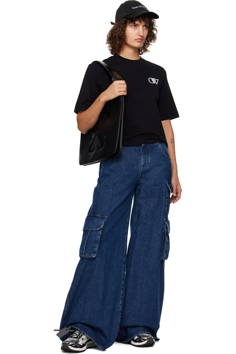 Wide-leg non-stretch denim jeans. Fading throughout.

· Belt loops
· Five-pocket styling
· Button-fly
· Cargo pockets at outseams
· Logo patch at back waistband

Supplier color: Deep blue