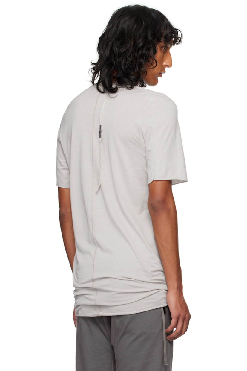 Garment-dyed cotton jersey T-shirt.

· Rib-knit crewneck
· Rolled edge at hem and cuffs
· Extended trim and central seam at back

Supplier color: Light grey