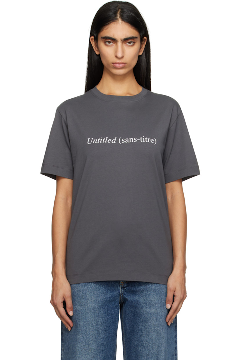 Organic cotton jersey T-shirt.

· Rib-knit crewneck
· Text printed at front

Supplier color: Anthracite