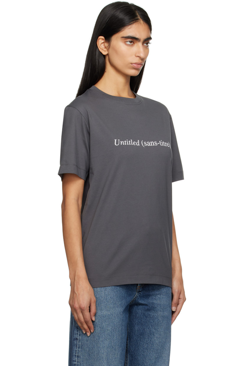 Organic cotton jersey T-shirt.

· Rib-knit crewneck
· Text printed at front

Supplier color: Anthracite