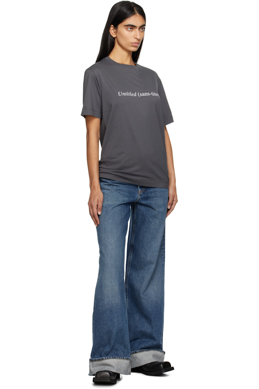 Organic cotton jersey T-shirt.

· Rib-knit crewneck
· Text printed at front

Supplier color: Anthracite