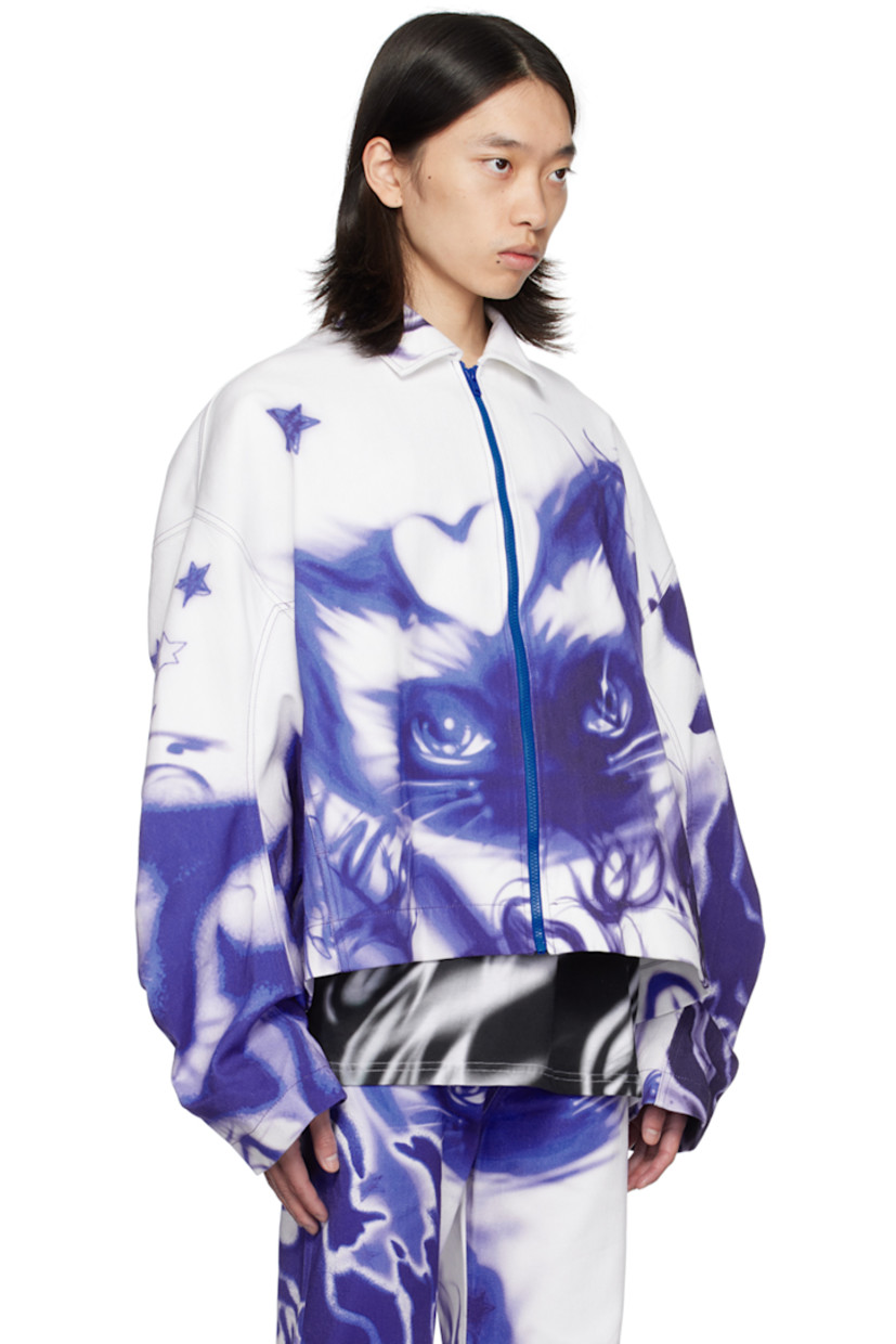 Oversized non-stretch denim jacket. Graphic airbrushed throughout.

· Spread collar
· Zip closure
· Seam pockets
· Inset elasticized cuffs
· Contrast stitching in blue

Supplier color: White/Blue