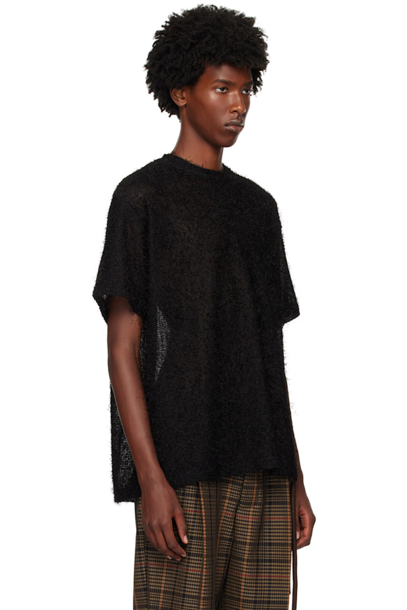 Boxy-fit semi-sheer shag knit polyester T-shirt.

· Crewneck
· Dropped shoulders

Supplier color: Black