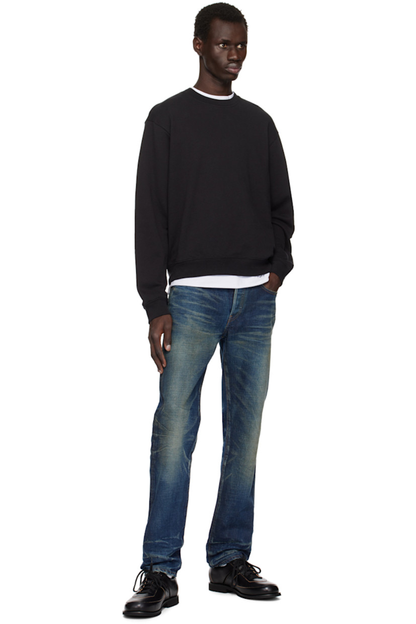 French terry sweatshirt.

· Rib-knit crewneck, hem, and cuffs
· Dropped shoulders

Supplier color: Black
