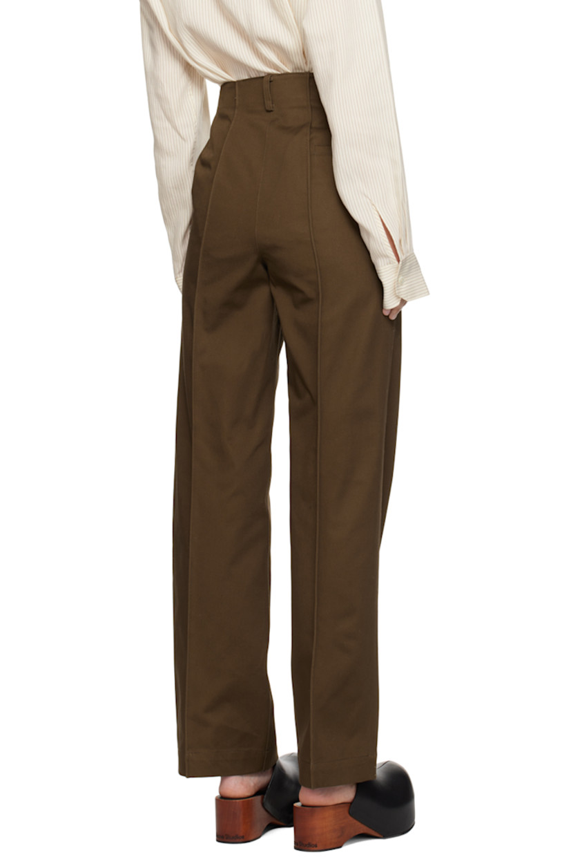 Straight-leg cotton twill trousers.

· Belt loops 
· Three-pocket styling
· Zip-fly
· Pinched seams at legs

Supplier color: Vintage brown
