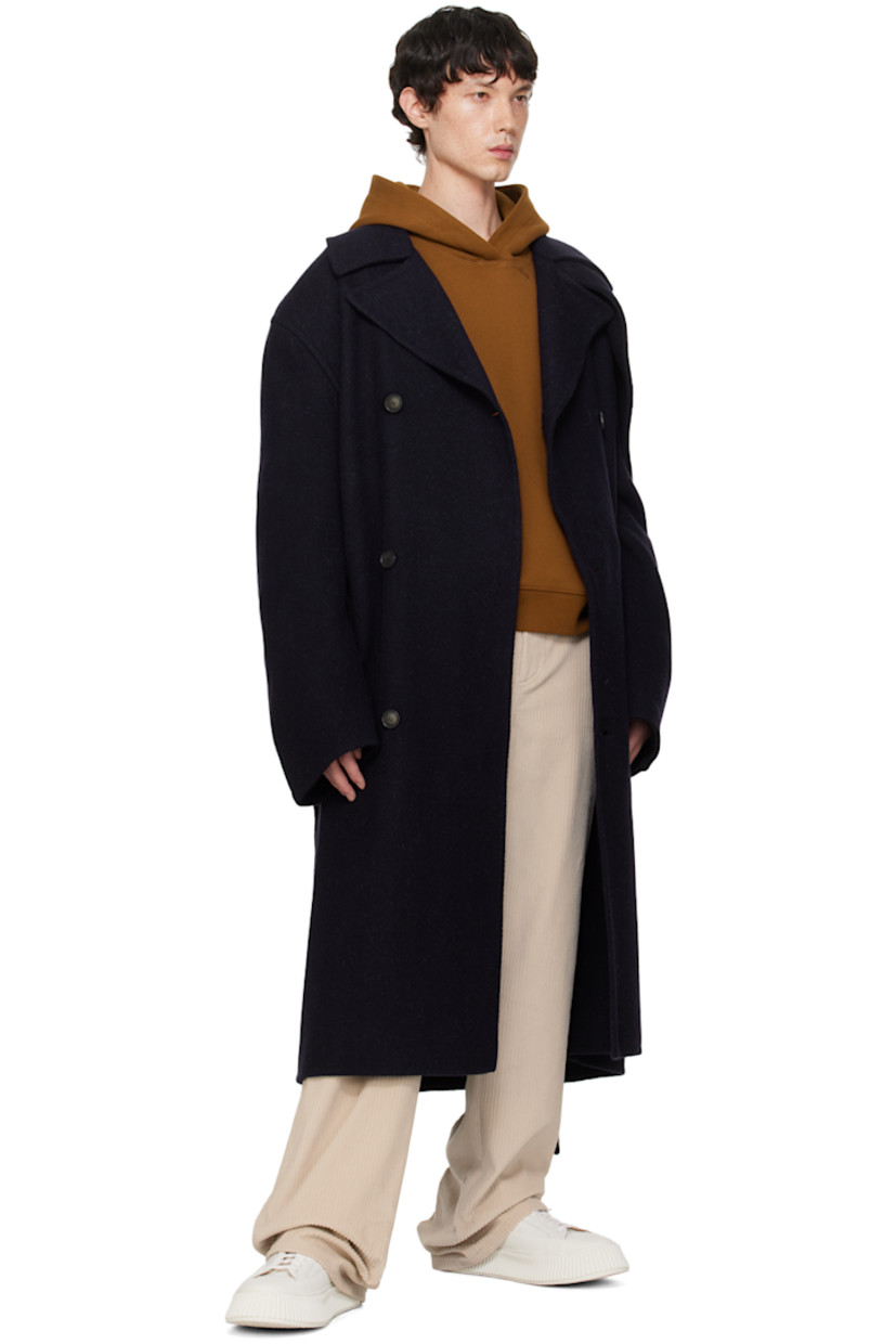 French terry hoodie.

· Rib knit hem and cuffs
· Dropped shoulders
· Logo embroidered at back hem

Supplier color: Brick brown