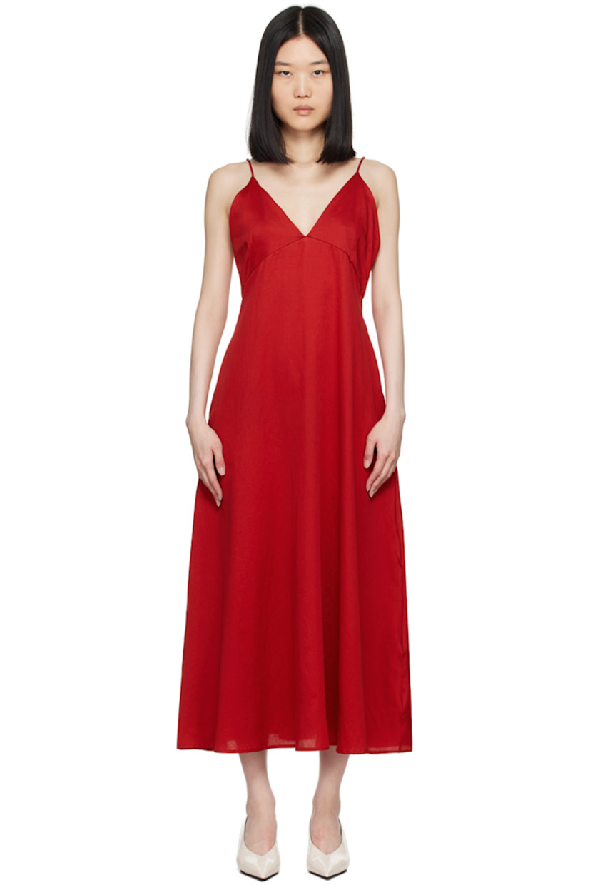 A-line cotton sateen dress.

· Plunging V-neck
· Darts at cups
· Seam pockets
· Adjustable spaghetti straps
· Low back
· Partially lined

Supplier color: Red