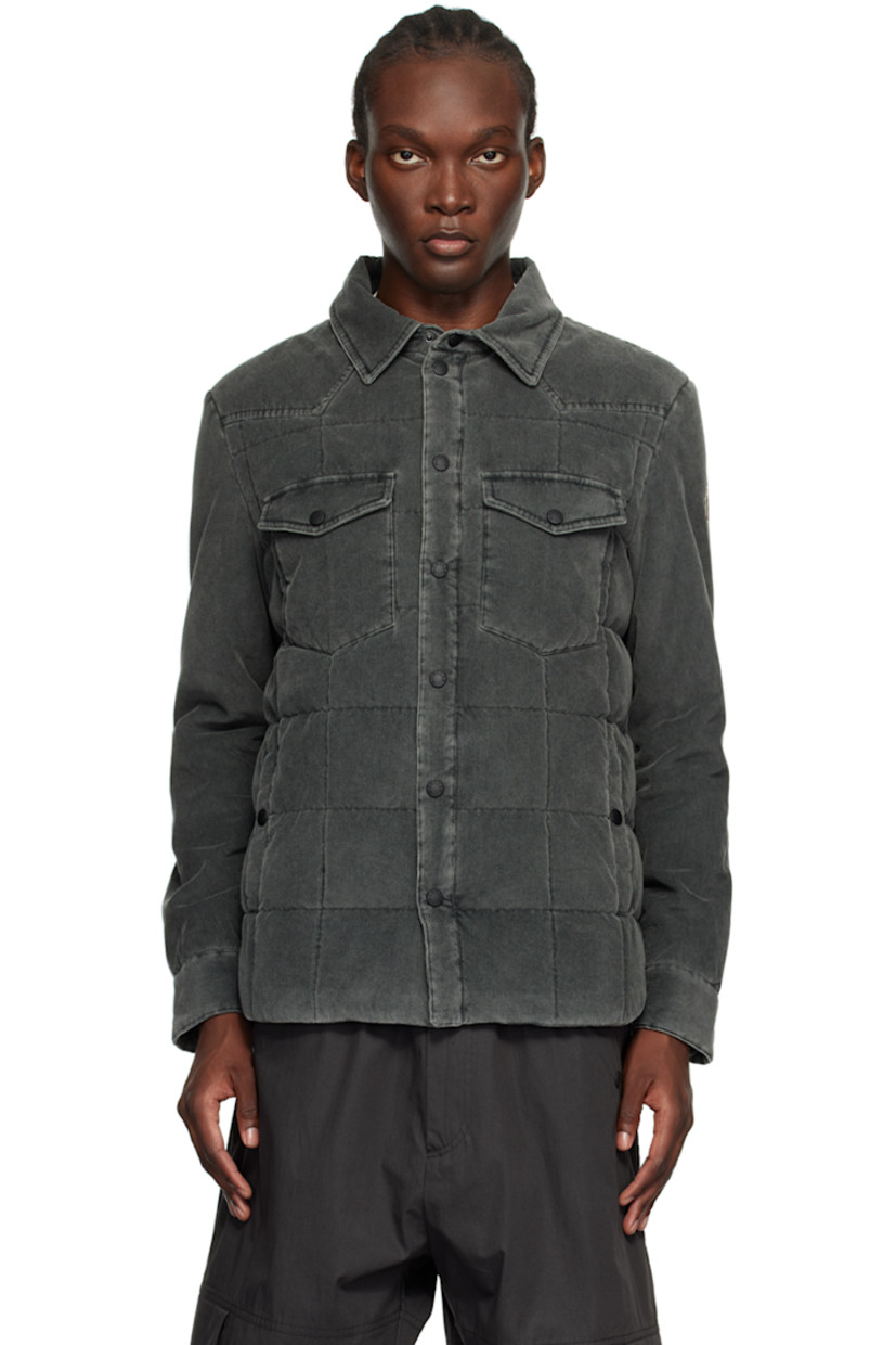 Lightweight DIST-certified down-filled cotton corduroy jacket.

· Spread collar
· Press-stud closure
· Flap and welt pockets
· Embroidered logo patch at sleeve
· Eyelet vents at armscyes
· Adjustable single-press-stud barrel cuffs
· Zip pocket at interior
· Full nylon micro ripstop lining

Part of the Après-Ski collection.

Supplier color: Grey

Fill: 90% down, 10% feather.