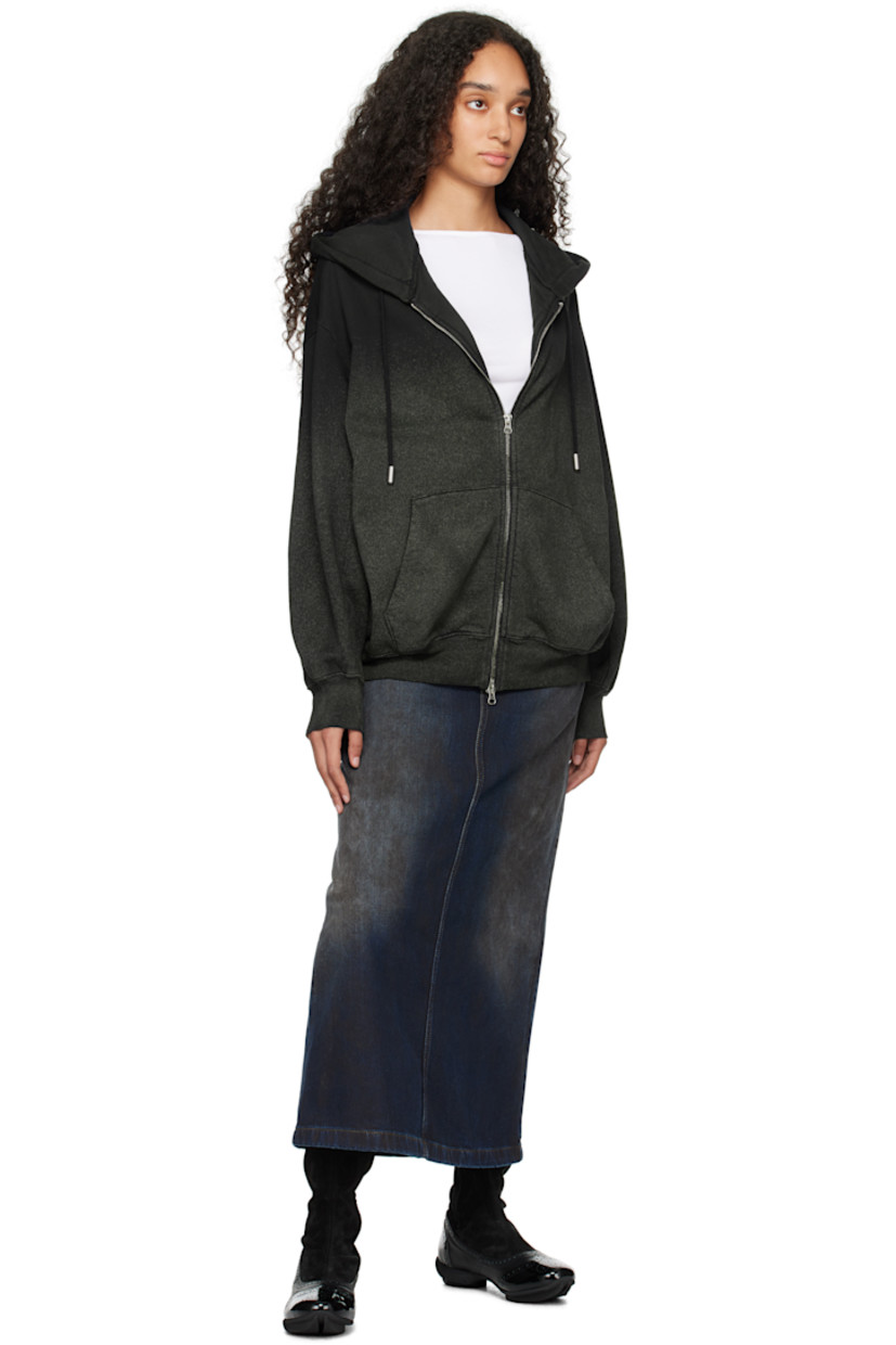 Brushed French terry hoodie. Sprayed pattern throughout.

· Drawstring at hood
· Two-way zip closure
· Patch pockets
· Rib knit hem and cuffs
· Dropped shoulders
· Logo bonded at shoulder

Supplier color: Astroturf