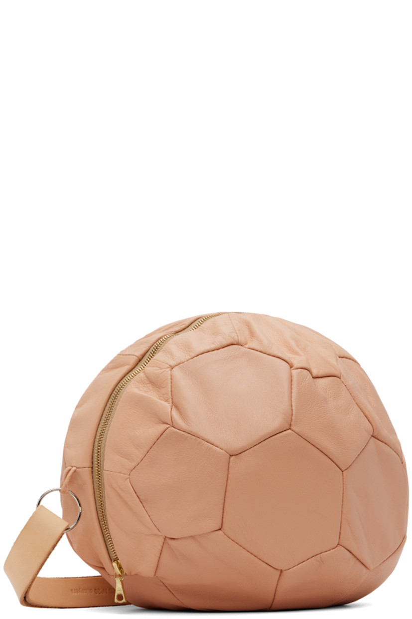 Grained leather shoulder bag in pink.

· Detachable curb chain shoulder strap
· Leather shoulder strap converts to wristlet
· Zip closure
· Cotton twill lining
· H8" x W8" x D7.5"

Supplier color: Natural